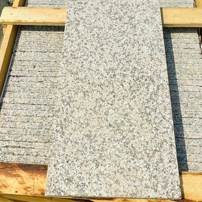 granit-crystal-red-katrina-pavaj-exterior1